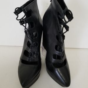 BCBG Leather Woman 8.5 M SexyPlatformWedge Booties